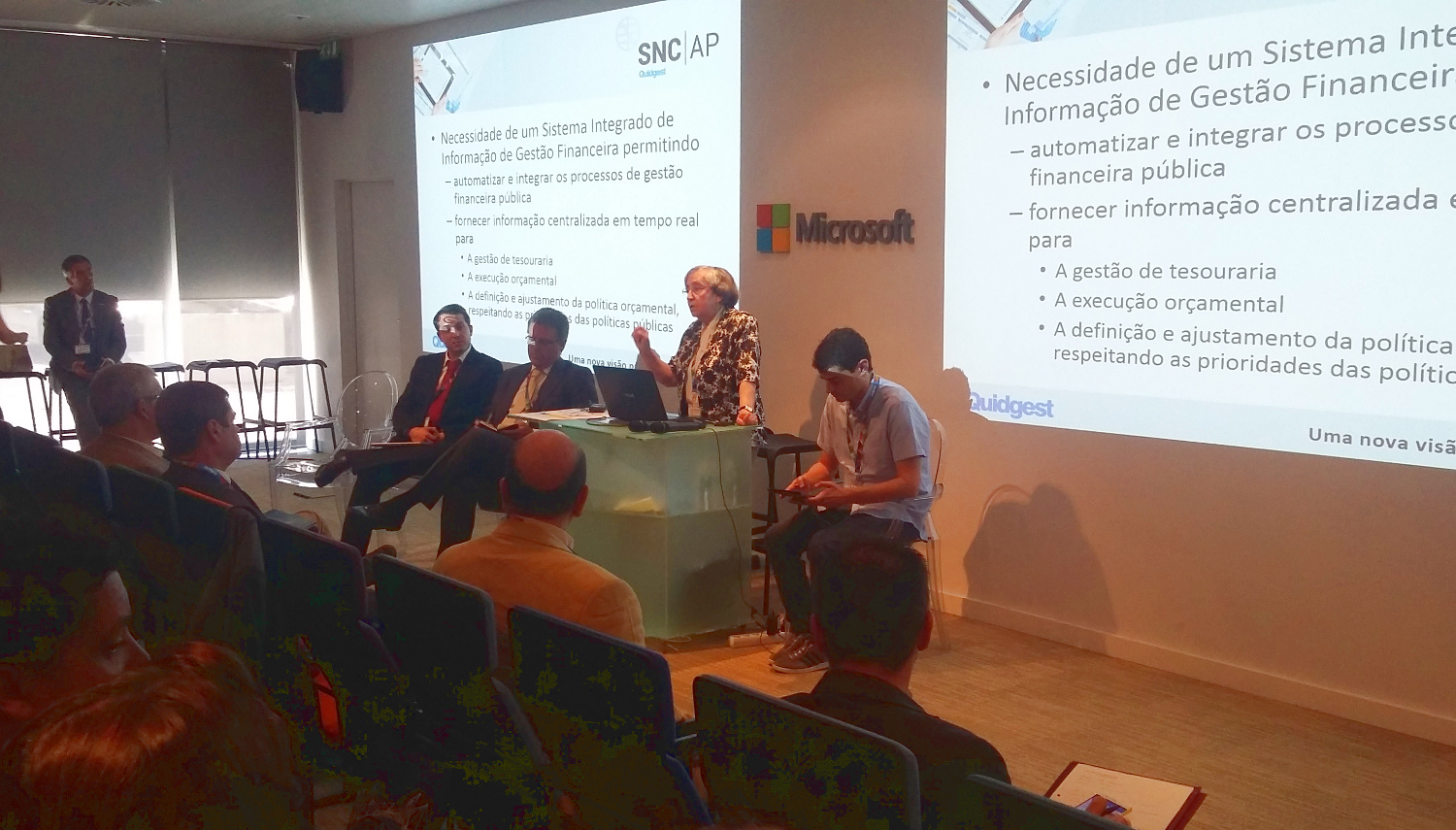 Teodora Cardoso em debate sobre o SNC-AP